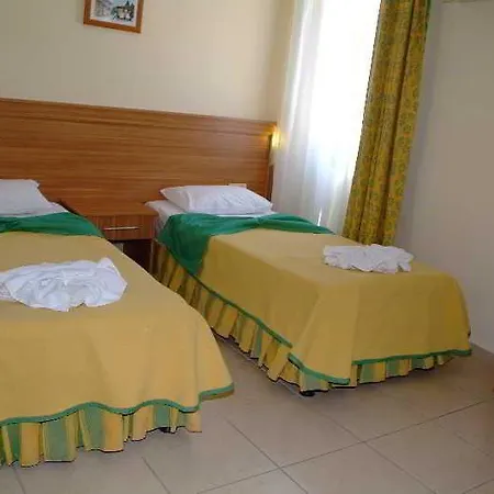 Elit Garden Apart Hotell Side