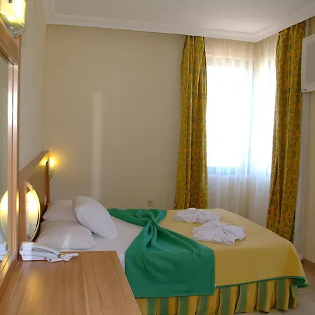 Elit Garden Apart 3*